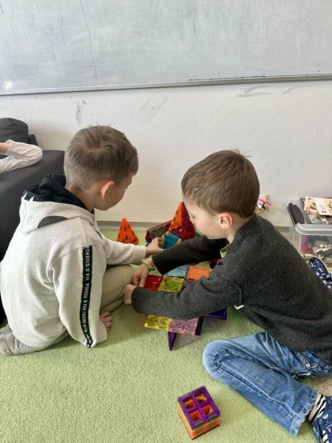 družina základní školy Basic Plzeň